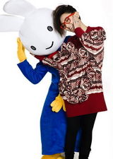 组图：黄伟菁携群星贺新春 许巍周笔畅提前拜年