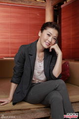 组图：剩女周丽淇被友人安排相亲