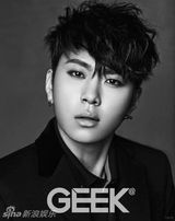 高清图：BEAST拍时尚大片 黑白风显型男魅力