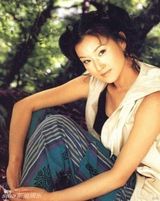 组图：宋祖英罕见少女旧照容貌清丽