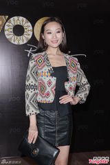 组图：Amanda S.出席派对自曝结婚十年计划生子