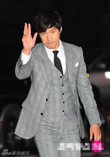 组图：众星闪耀大钟盛宴 河智苑金秀贤成焦点