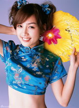 高组图：前超女陈怡日本拍写真 比基尼制服齐上阵