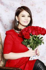 组图：李湘瘦身成功登杂志 不仅是明星更是商人