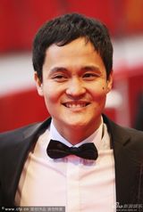 组图：《和谐课程》首映 俊男美女主演青春洋溢