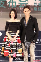 组图：汪东城戚薇相谈甚欢 新片演校园恋