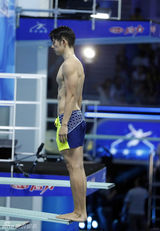 组图：《水立方》半决赛吴建豪剪短泳裤