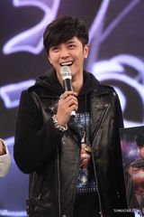 组图：昔日团体“罗密欧”罗志祥欧弟合体证兄弟情