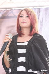 组图：“神木与瞳”黄美珍单飞发片