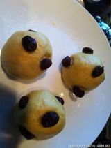 组图：赵薇携夫为爱女摆周岁宴 请小丑玩杂技放烟火