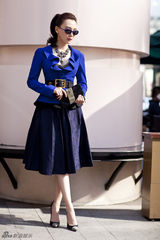 组图：陈数深秋时尚街拍再展经典魅力风