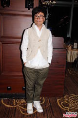 组图：《传爱事务所》杀青宴 黎耀祥陈法拉亮相