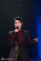 组图：《国色天香》戏曲真人秀 黄征厕所学小生