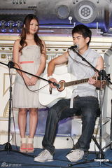 组图：邬祯琳新碟致敬偶像 周杰伦赞助场地费