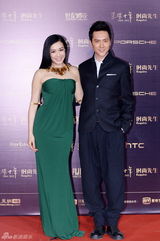 组图：陈坤时尚盛典压轴获大奖受肯定