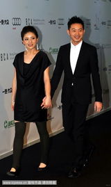 组图：张曼玉华贵出席活动 胡可沙溢助阵晒幸福