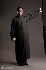 组图：献礼剧《开天辟地》陈独秀定妆照