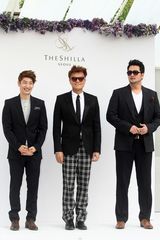 高清组图：金贤重李栋旭等出席郑俊河婚礼