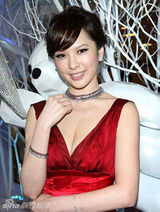 组图：盘点众大牌女明星经典旧日圣诞装