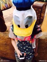 组图：武大女神生活美照 长发飘逸清新自然