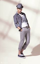 组图：黄晓明初夏广告写真 造型阳光清爽气质百变