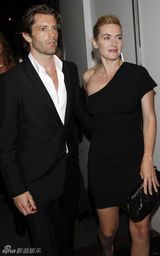 高清图：凯特-温斯莱特携新欢男模亮相西班牙