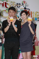 组图：林峰称佘诗曼出席新剧发布会