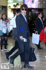 组图：超新星BlockB赴横滨录《M Countdown》