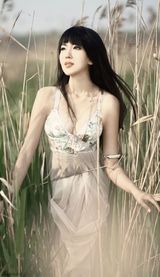 组图：范潇匀进攻乐坛 推出首张专辑《齐天大剩》