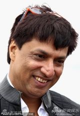 高清组图：《女英雄》记者会 艾西瓦娅-雷展风情