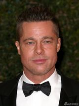 组图:朱莉亮相奥斯卡学院奖 皮特短发携子助阵