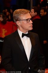 组图：柏林闭幕红毯 瓦尔茨揽女导演春风得意