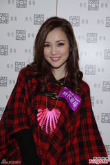 组图：谢安琪铜锣湾跨年 称怀念四大天王时代