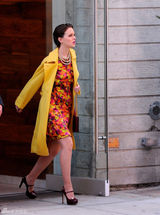 高清图：《绯闻女孩》片场照 莉顿-梅斯特靓丽