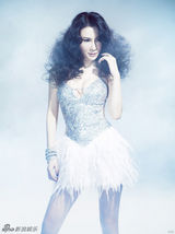 组图：石天琦魅惑写真大秀曼妙曲线