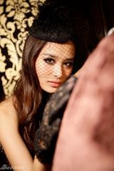 组图：胡桑发布最新写真 变身复古女郎