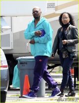 组图：《美国队长2》曝片场照 约翰逊性感现身