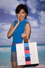 组图：宅男女神郭雪芙自曝工作疲累D奶缩水