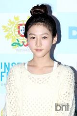 组图：金赛纶出席首尔国际微电影节骨瘦如柴