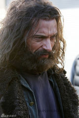 组图：《金刚狼2》片场 休-杰克曼扮相邋遢