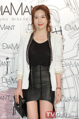 组图：韩星李天熙河正宇等亮相品牌活动