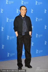 幻灯图：《三枪》柏林记者会 张艺谋孙红雷亮相