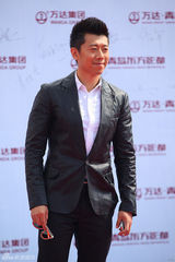 组图：莱昂纳多梁朝伟赵薇等齐聚青岛