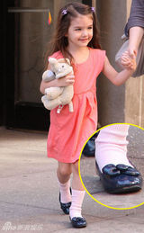 组图：好莱坞潮童萌孩 盘点小苏瑞8款可爱美鞋