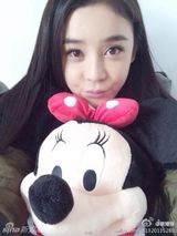 组图：元宵情人双节 范冰冰嘟嘴森蝶送妈妈礼物