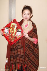 组图：东亚群星贺岁送祝福 任贤齐等拍摄贺年照