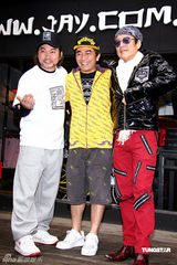 幻灯组图：吴宗宪高凌风康康上海开唱挑战纵贯线