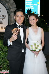 组图：应昌佑与圈外女友结婚 黎明礼到人未到