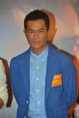 组图：《逃出生天3D》香港首映礼 星光熠熠