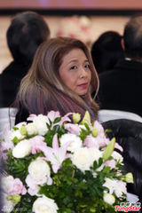 组图：李泰祥追思会齐豫缺席 许景淳泪祭恩师